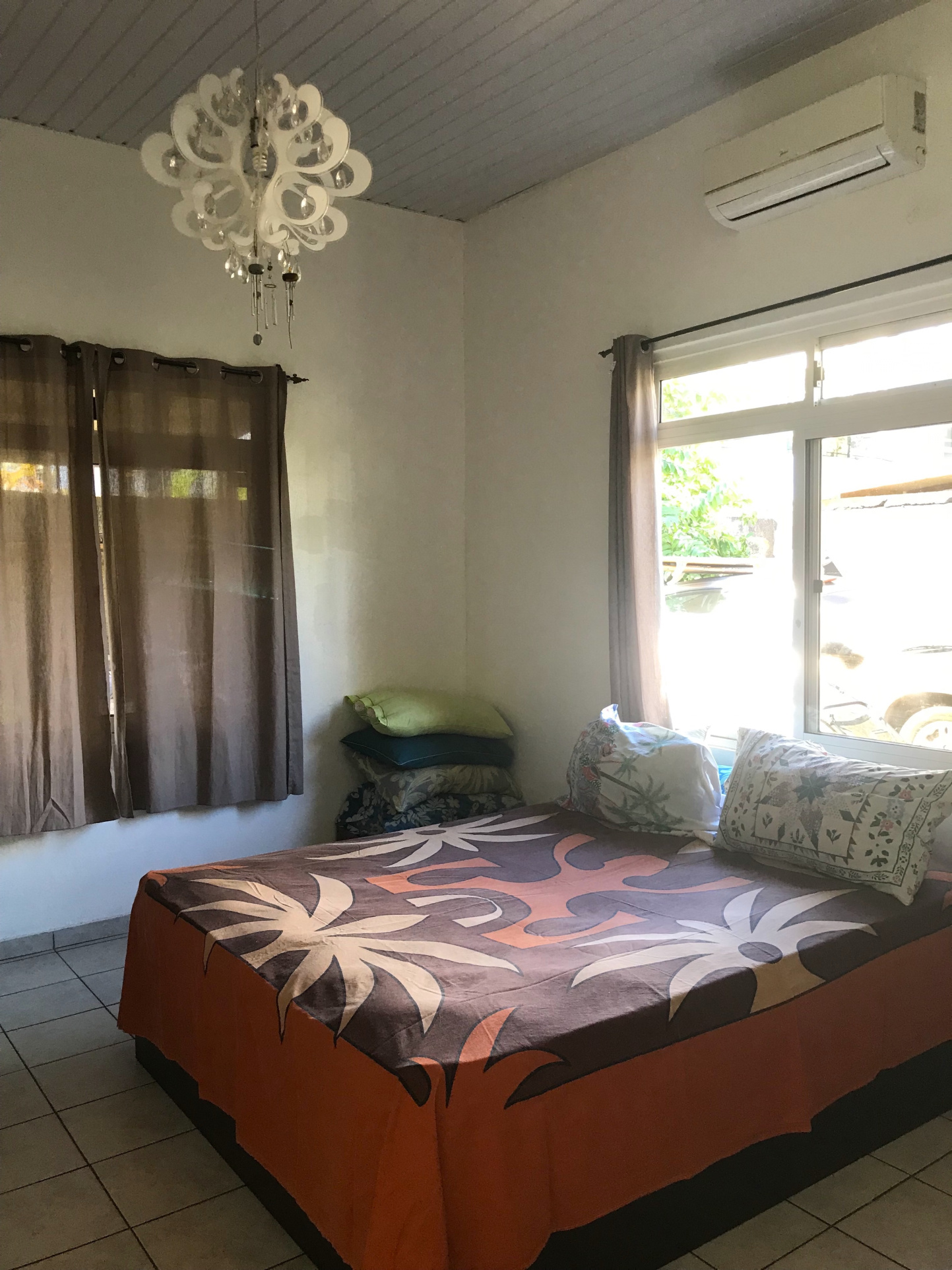 location A LOUER MAISON SUR PIRAE